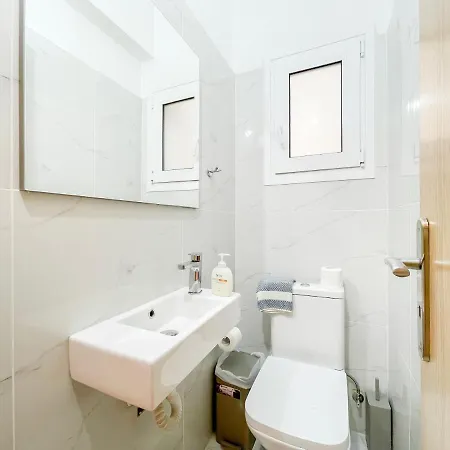 Apartment Aristotelous Sunny 118sqm Apt In Viktoria *